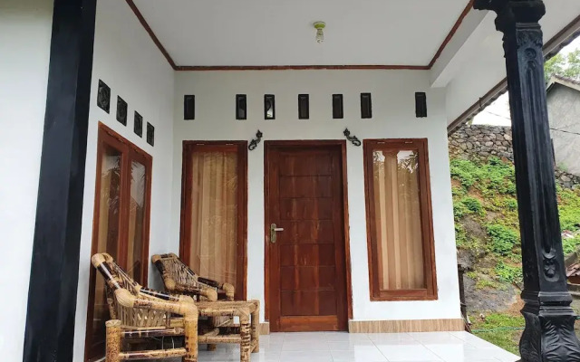 Gani Homestay