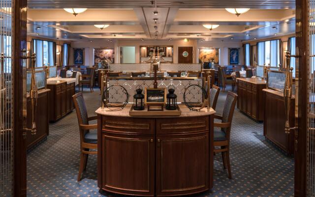 OnRiver Hotels - MS Cezanne