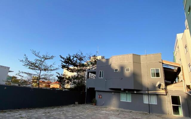 Residencial Melfi 3 Ap.8 Fundos