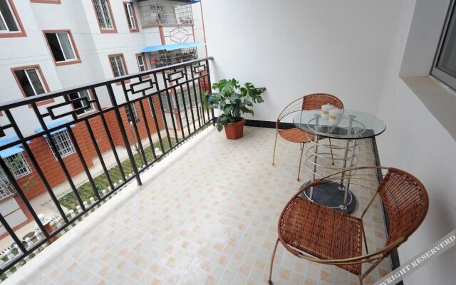 Zhangjiajie Base Youth Hostel