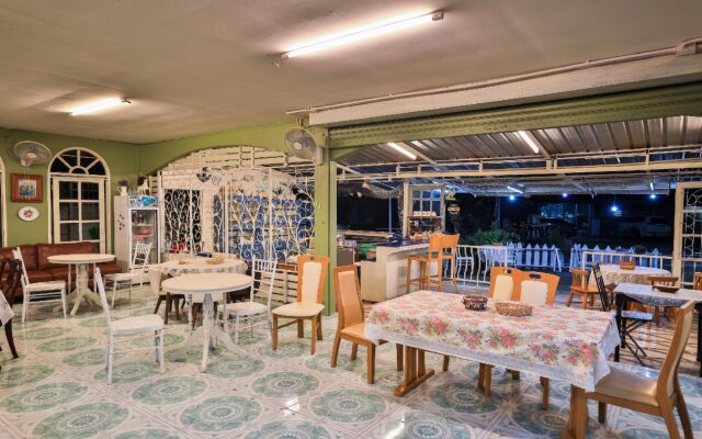 Phuket Nonnita Boutique Resort