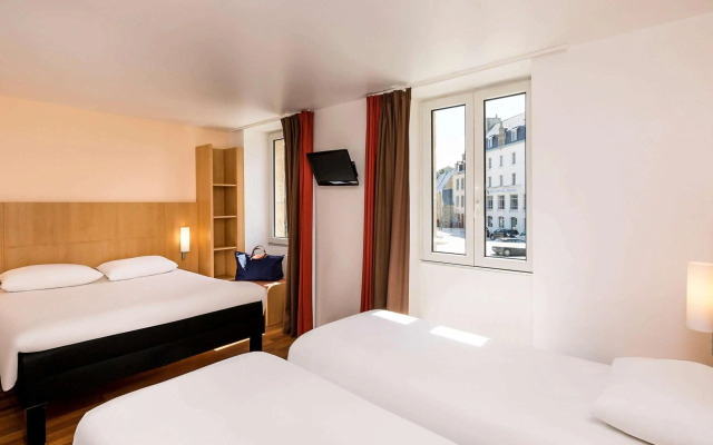 ibis Roscoff bord de mer