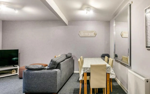 Townhouse Apartments Montrose