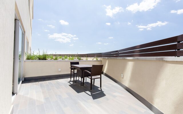 HS HOTSSON Hotel Irapuato