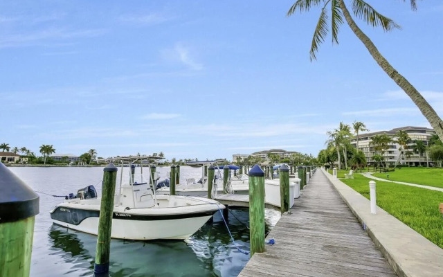 South Seas Tower 4-1204