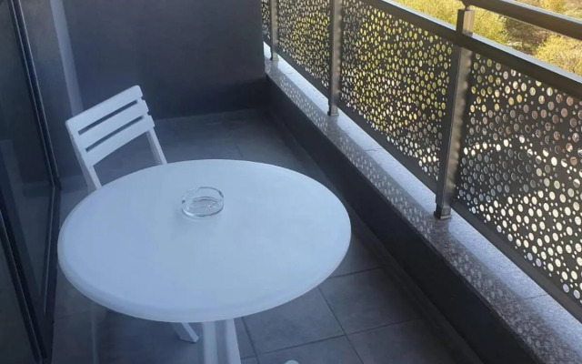 Апартхотел Б501.