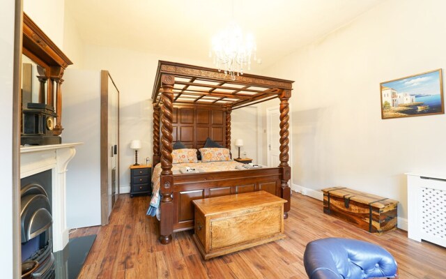 Stunning 2-bed Apartment in Weston-super-mare