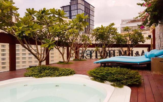 Me Saigon Boutique Hotel