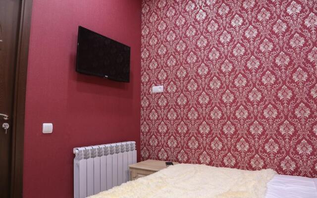 Lovely Hotel