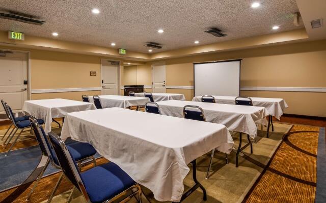Best Western Plus Marina Gateway Hotel