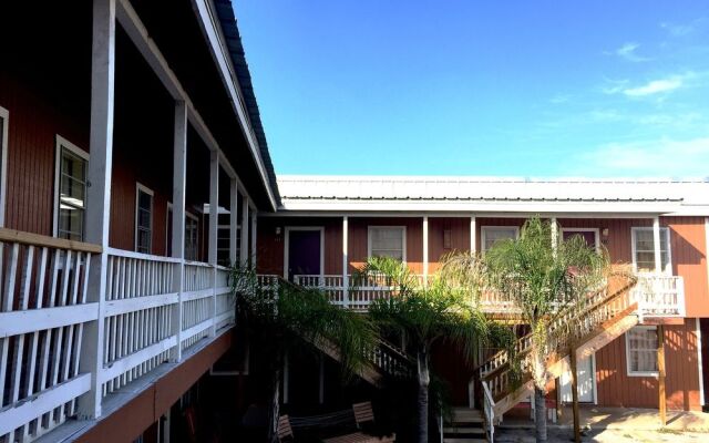 Magic Sun Tan Motel