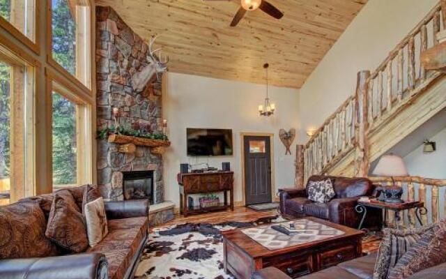 Grand Moose Lodge Home