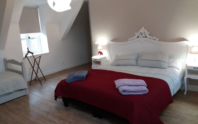 Petit manoir de la berthenlaire