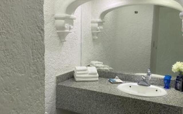 Best Beach Apartments - Cancun Plaza