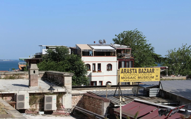Ararat Hotel