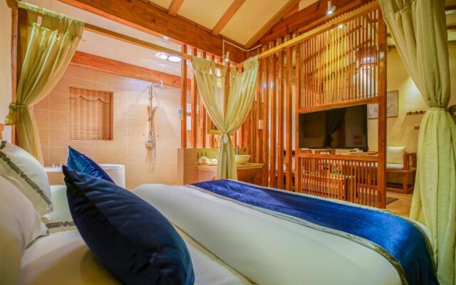 Floral Hotel · Dream Lijiang Inn Lijiang