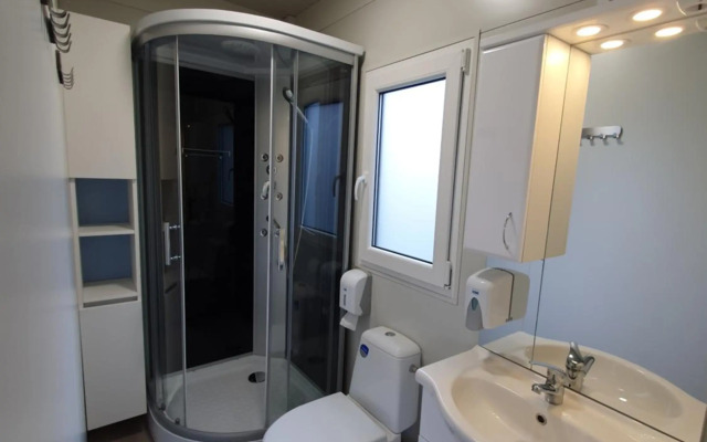 GM House, mobile house near Kolpa river