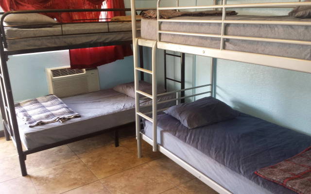 Bungalows Hostel