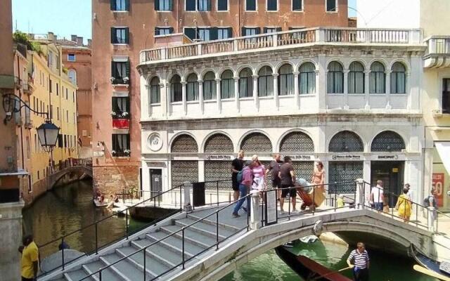 Palazzo Orseolo - Gondola View