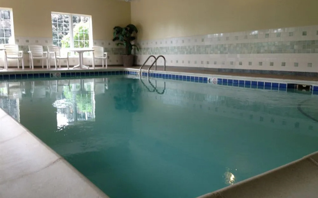 Country Inn & Suites Kalamazoo