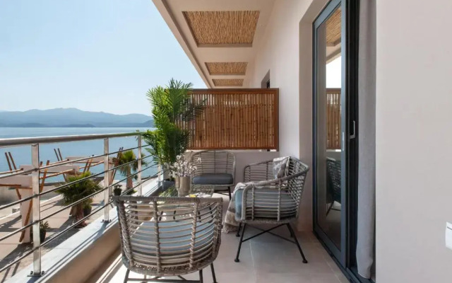 Del Mare Suites