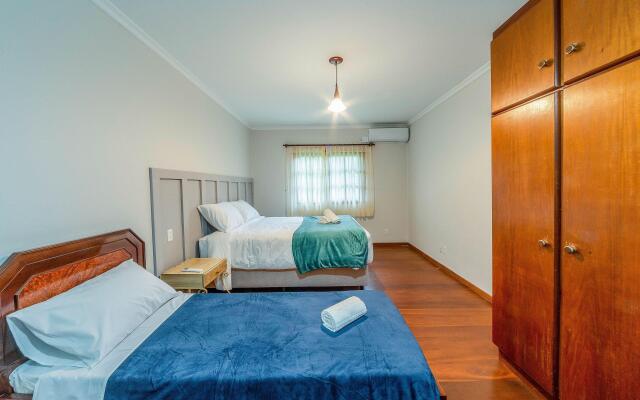 Bela casa estilo chalé em Canela RCF160