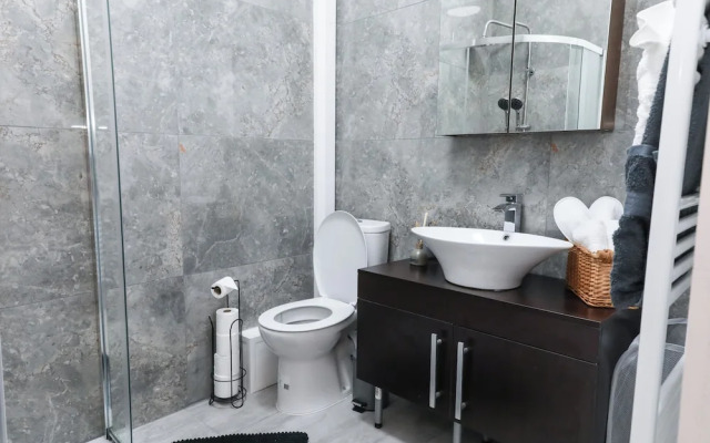 Victoria Road Apartment in Stoke