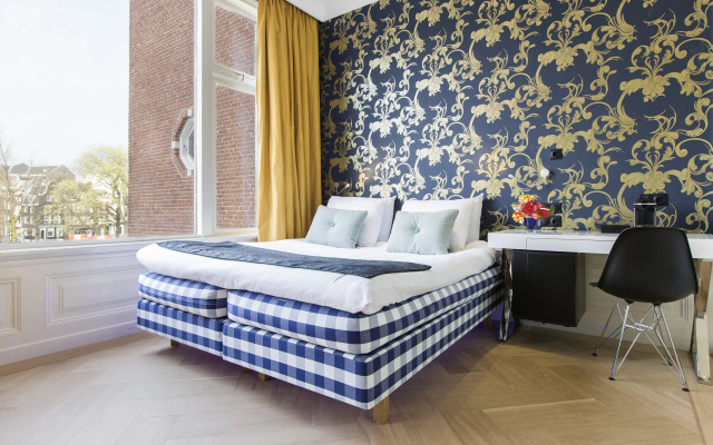 The Amsterdam Canal Hotel