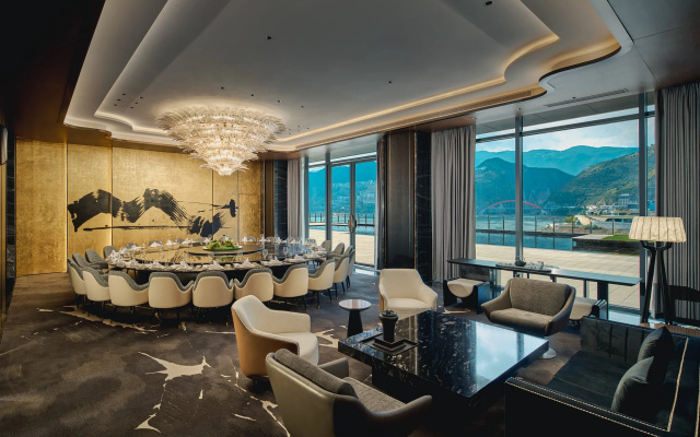 Hualuxe Chongqing Wushan – Balcony – Chongqing