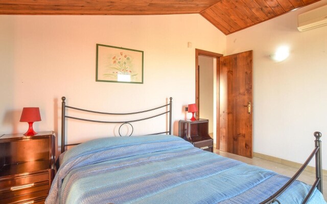 Beautiful Home in Scicli With 4 Bedrooms and Wifi