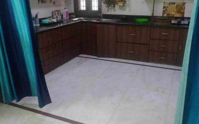 ADB Rooms Knights Inn