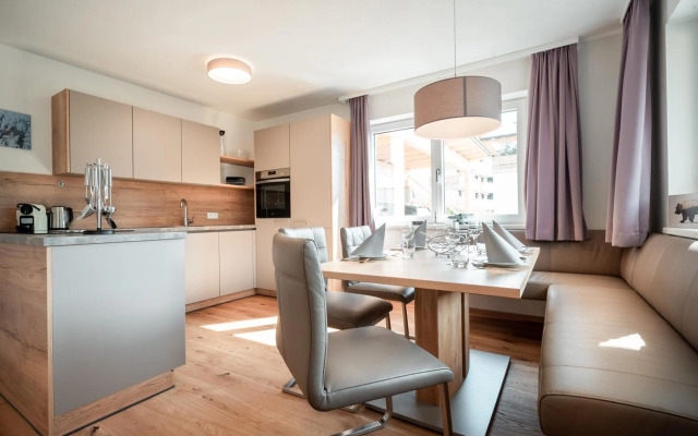 SUN SIDE by Schladming Appartements