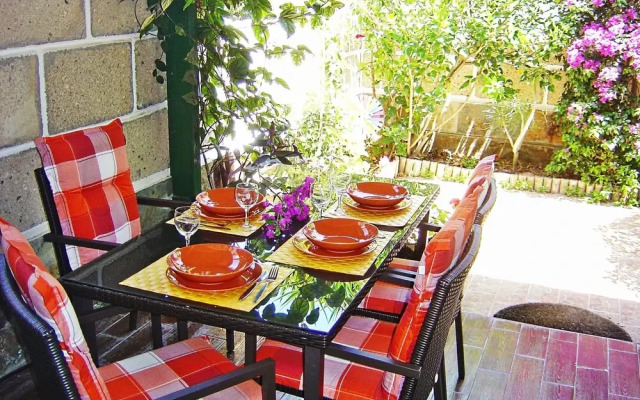 Well Maintained House in Chayofa With Pool