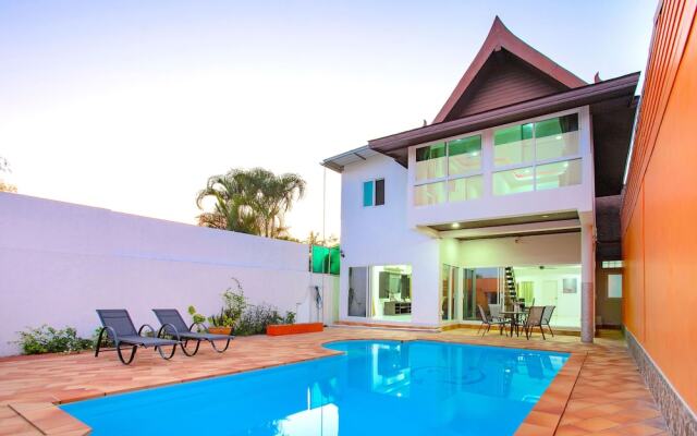 Holiday Bliss 3BR Pool Villa Lancelot 2