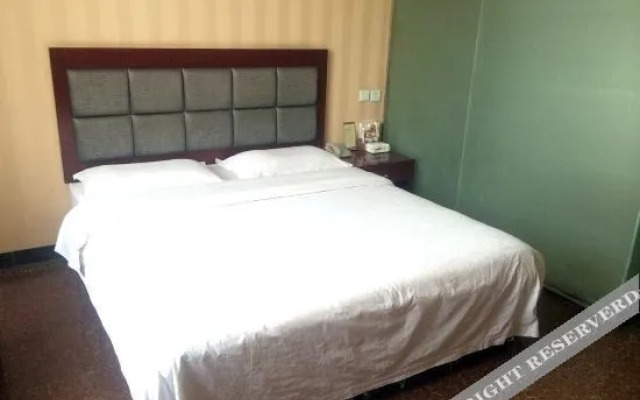 Ronghui Business Hotel