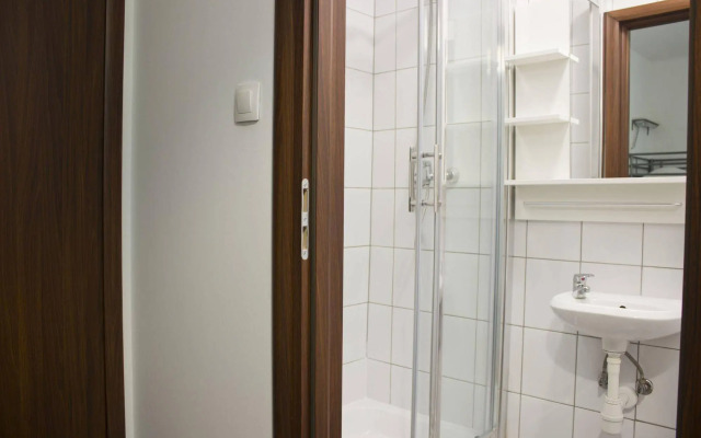 Warsaw Downtown Hostel