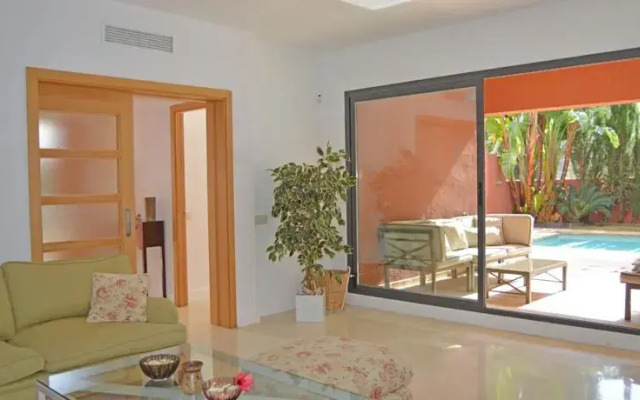 Casa Banús
