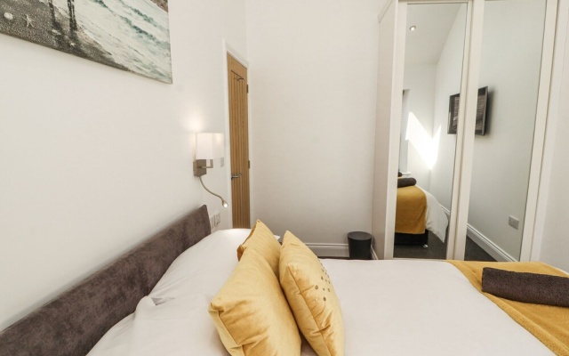 Lakes View Apartment 2