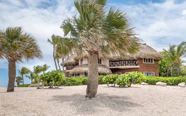 Ocean View Villa with Pool Chef Butler