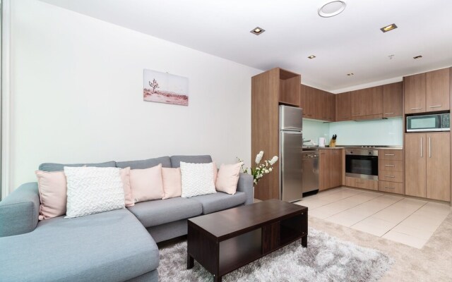 Harbour Views from Two Bedroom Beauty