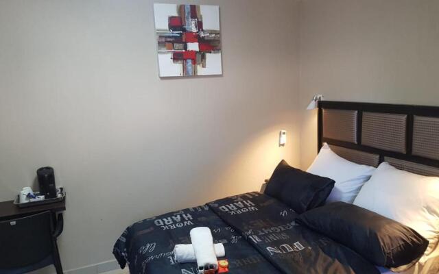 The Royal Prime Guest Lodge