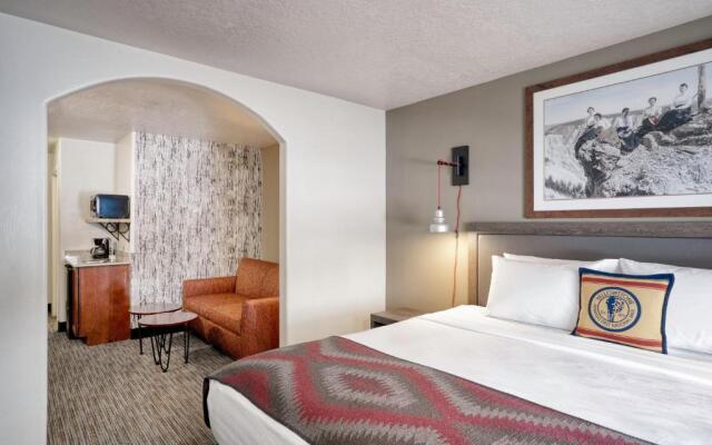 Yellowstone Park Hotel