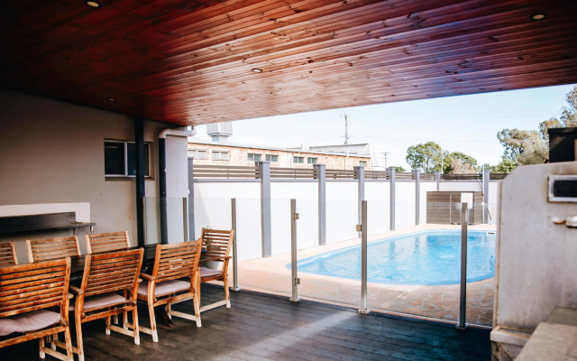 Comfort Inn Moree (formerly Econo Lodge Moree)