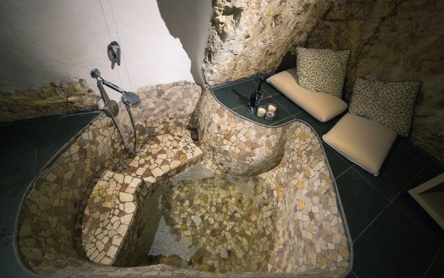 Victoria Suite By Pcb