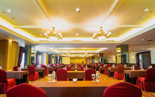 King's Hotel Nagoya Batam