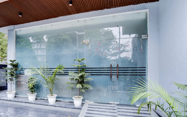 Hotel O Expo Mart Ansal Golf Link 1