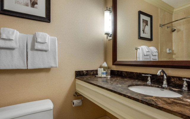 Omni William Penn Hotel