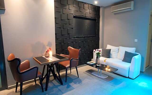 Crystal Blue Hotel + Suites