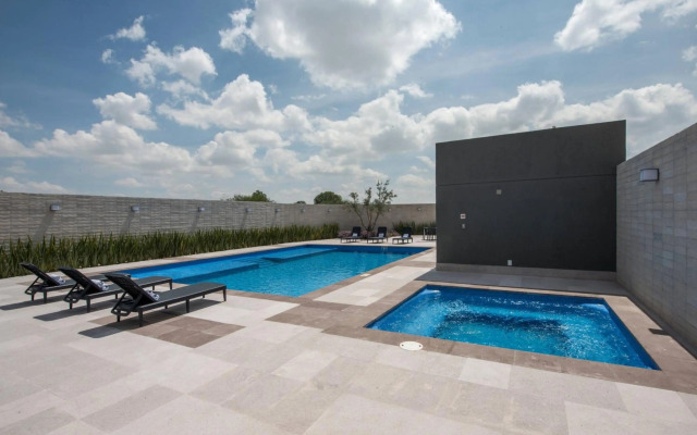 Courtyard by Marriott San Luis Potosi, Los Lagos