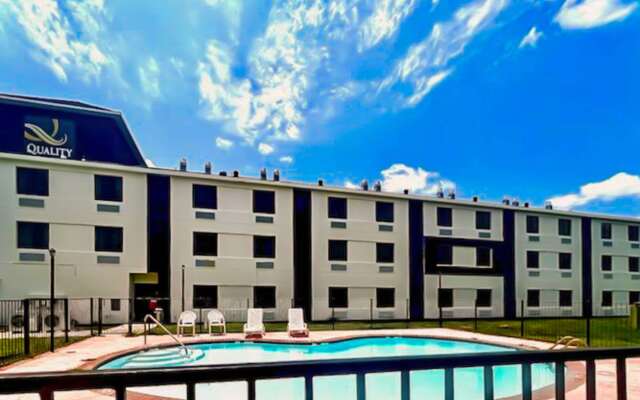 Quality Inn & Suites Lake Charles South